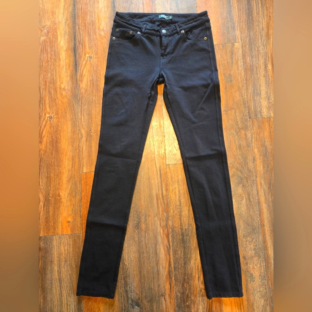 Roots 67% Tencel Stretchy Black Skinny Pants